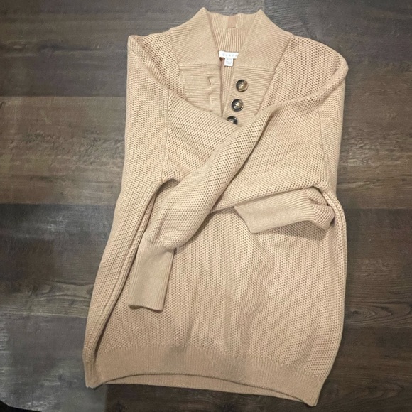 Lunya Cozy Cotton Silk Pocket Henley - Picture 11 of 12